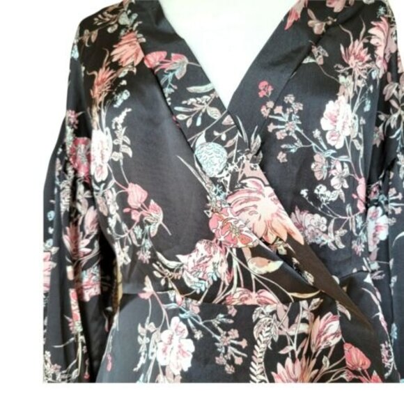 Taylor and Sage floral wrap blouse size medium in black with multicolored floral - Picture 2 of 11